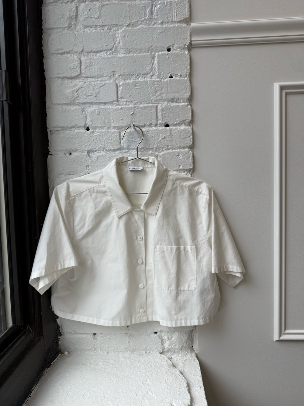 Cropped Short-Sleeve Button-Down Shirt in White